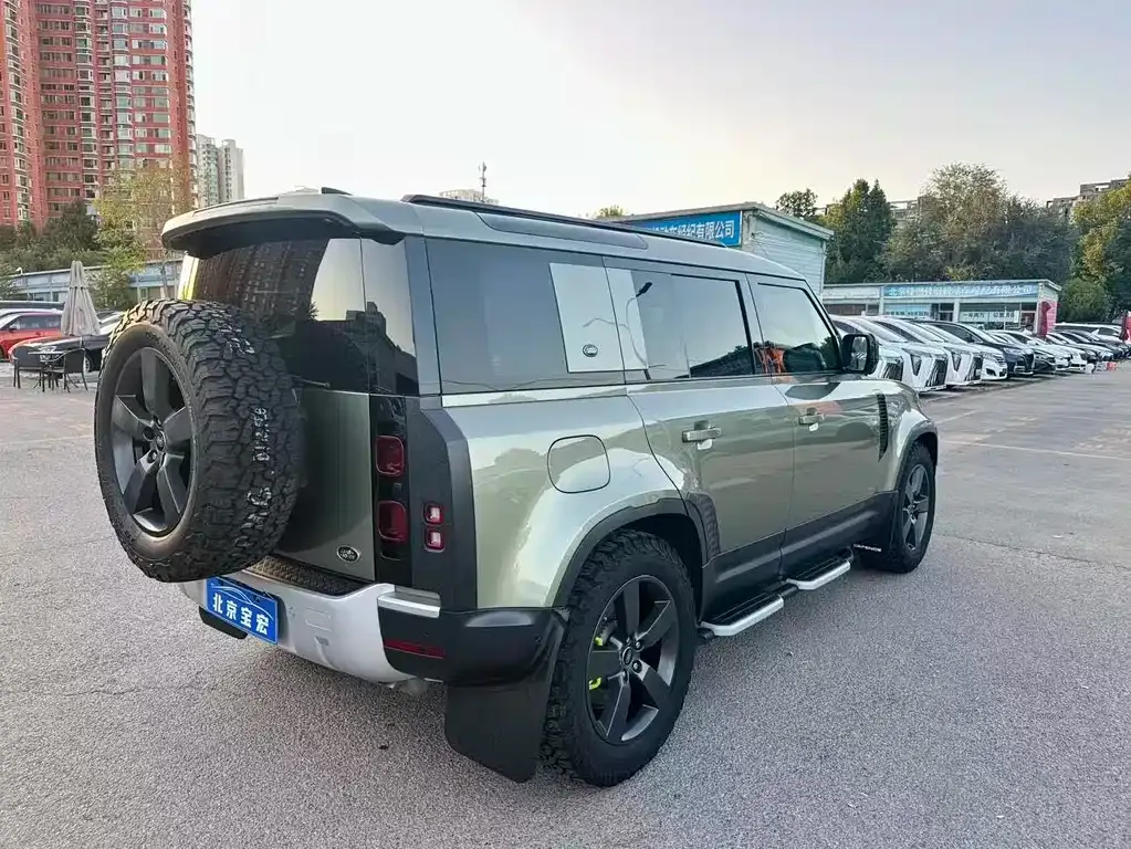 Land Rover Defender — фото 4