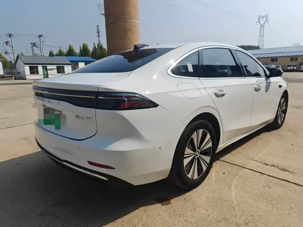 Geely Galaxy A7 EM — фото 9