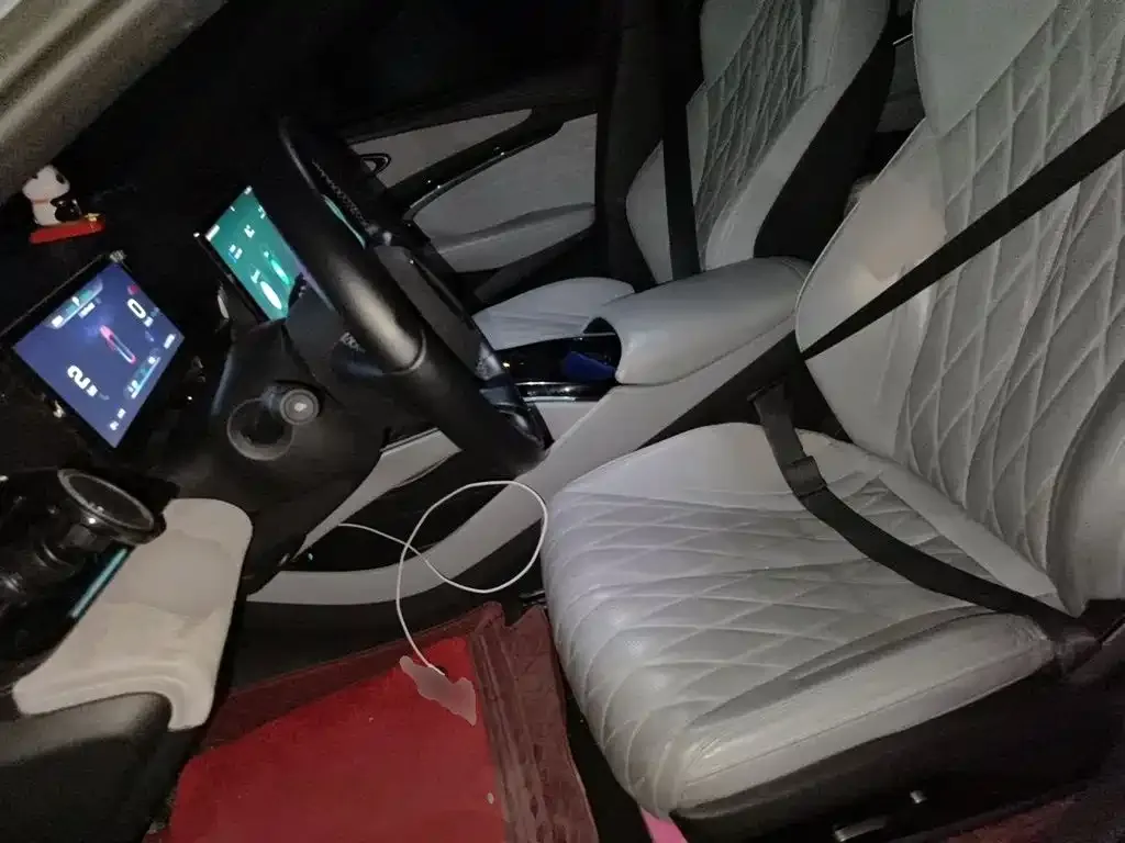 BYD Seal — фото 8