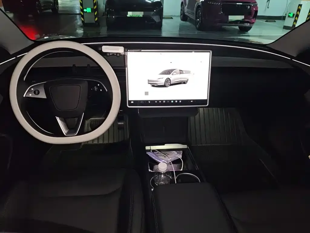 Tesla Model 3 — фото 3
