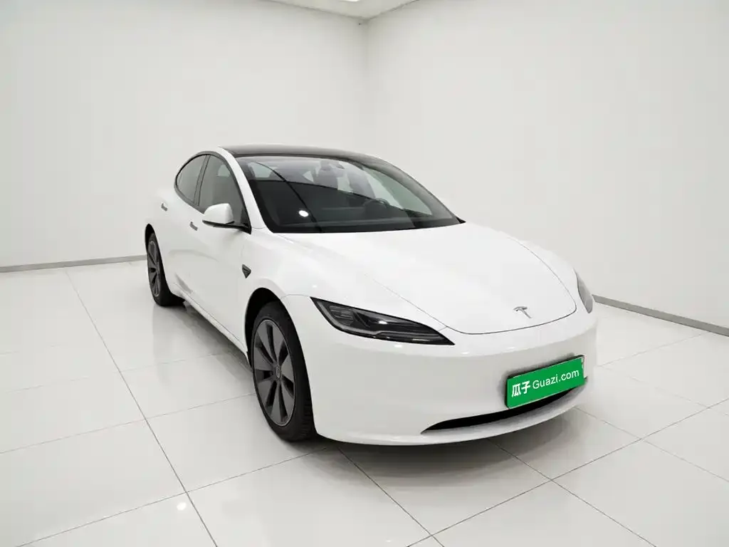 Tesla Model 3 — фото 5