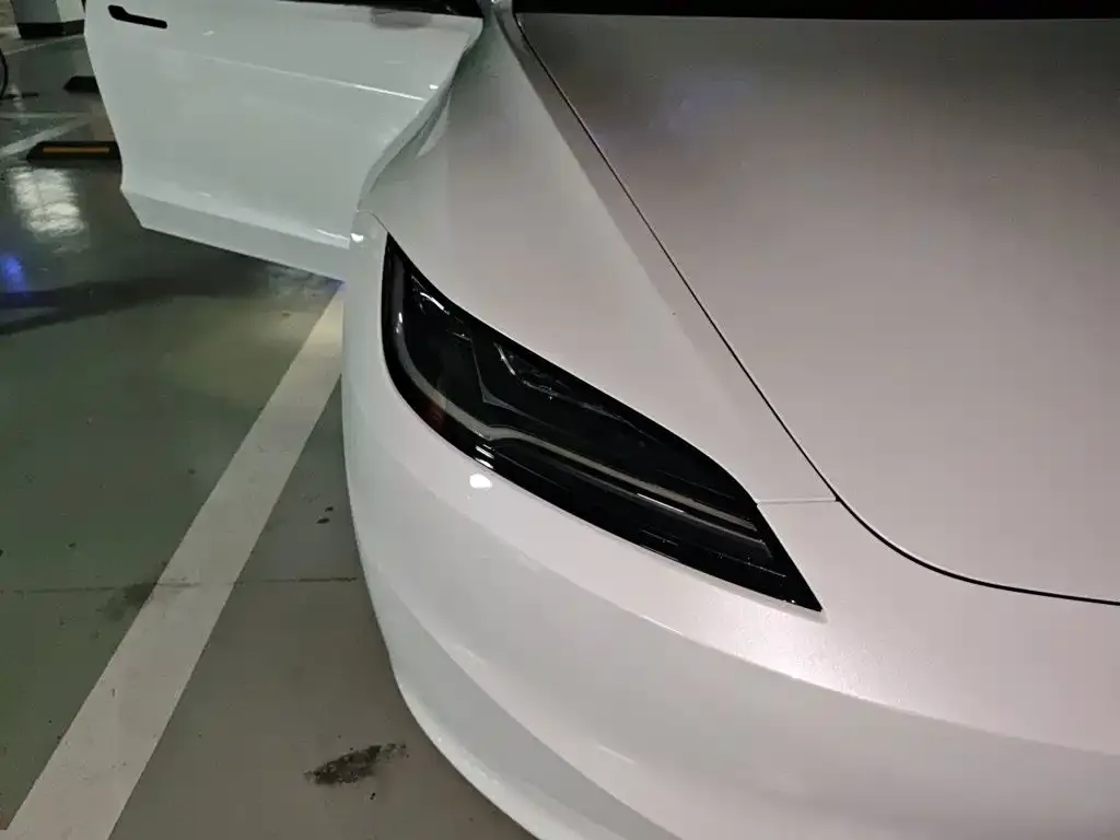 Tesla Model 3 — фото 4