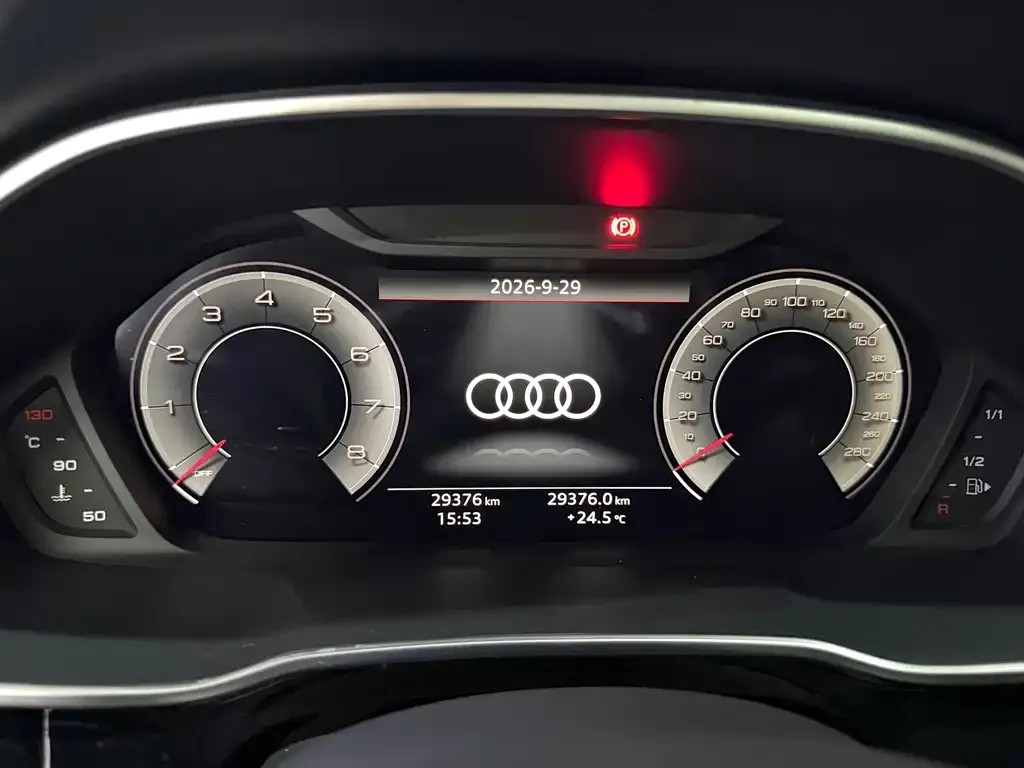 Audi Q3 — фото 5
