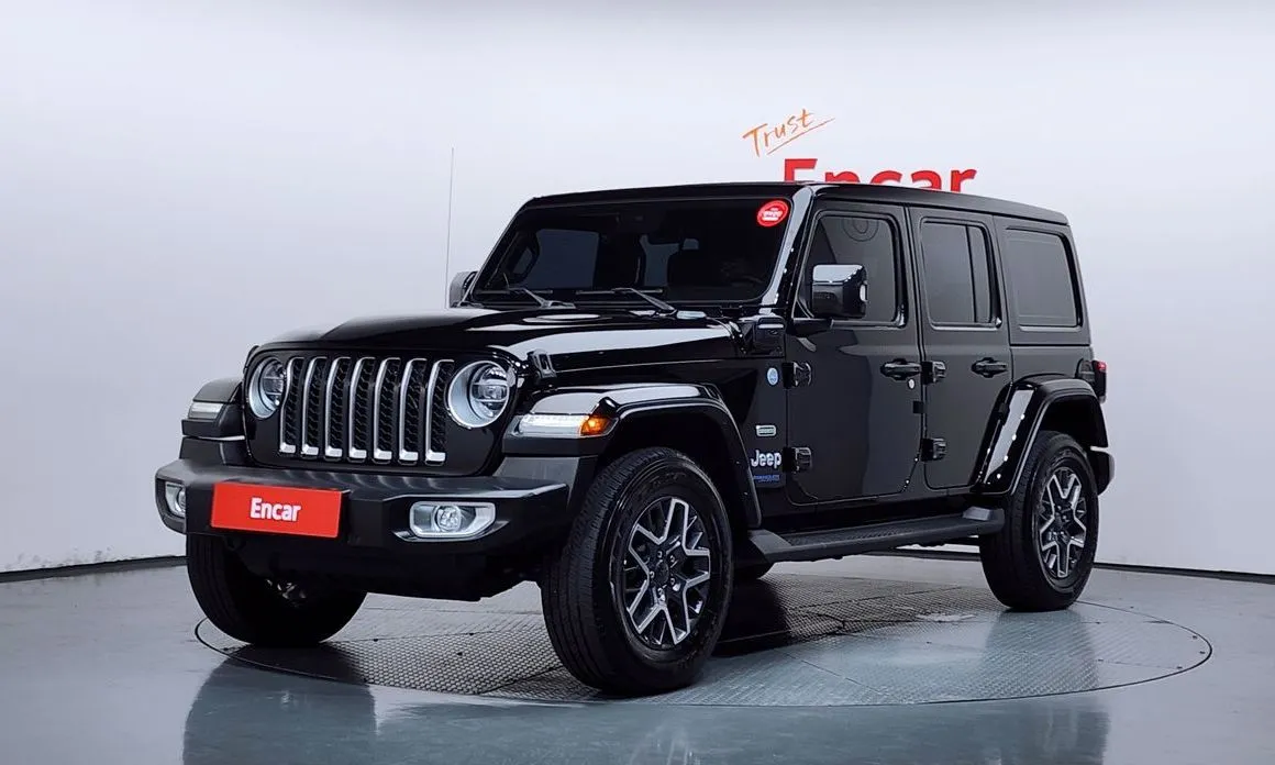 Jeep Wrangler — фото 1