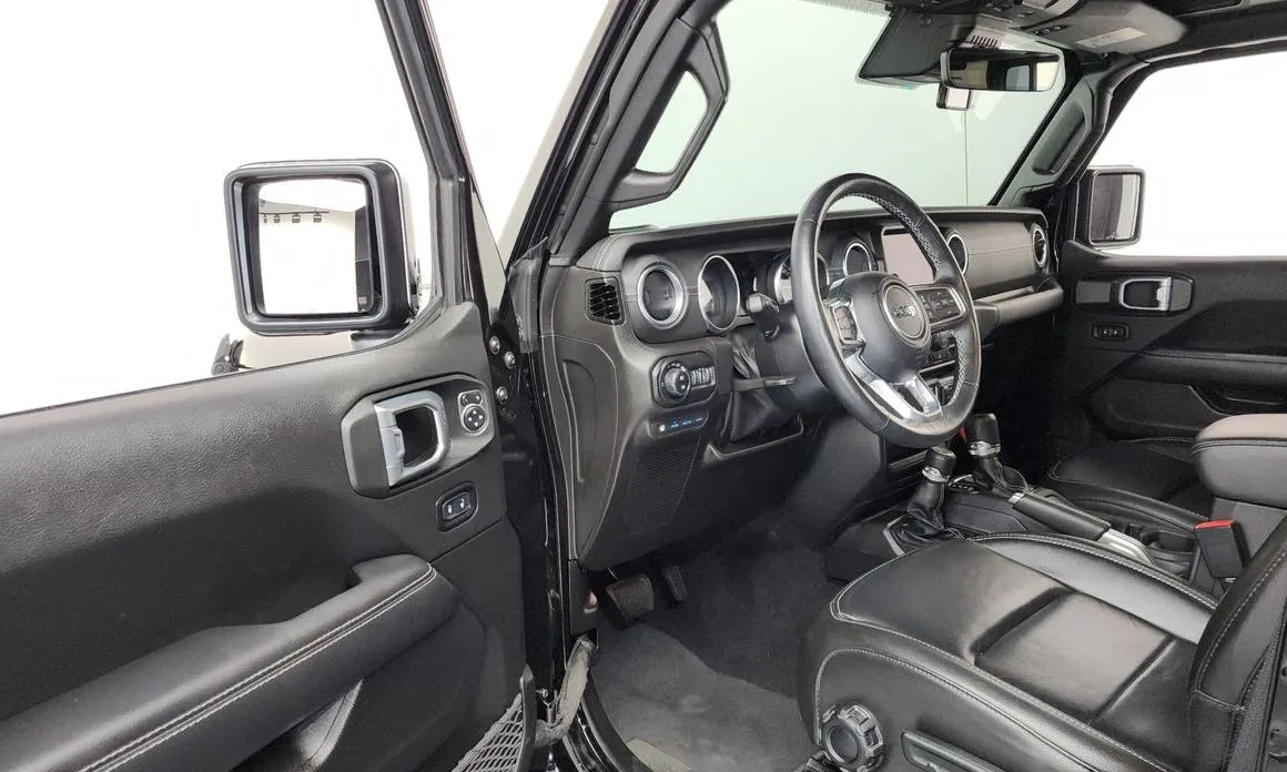 Jeep Wrangler — фото 6