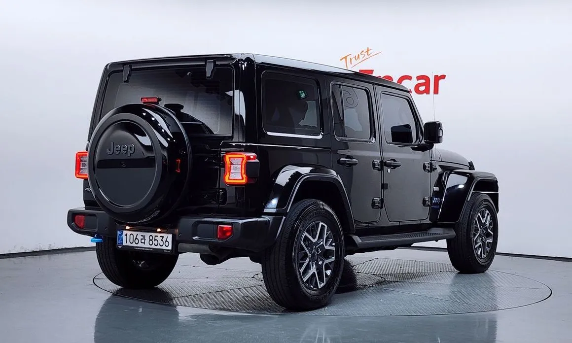 Jeep Wrangler — фото 8