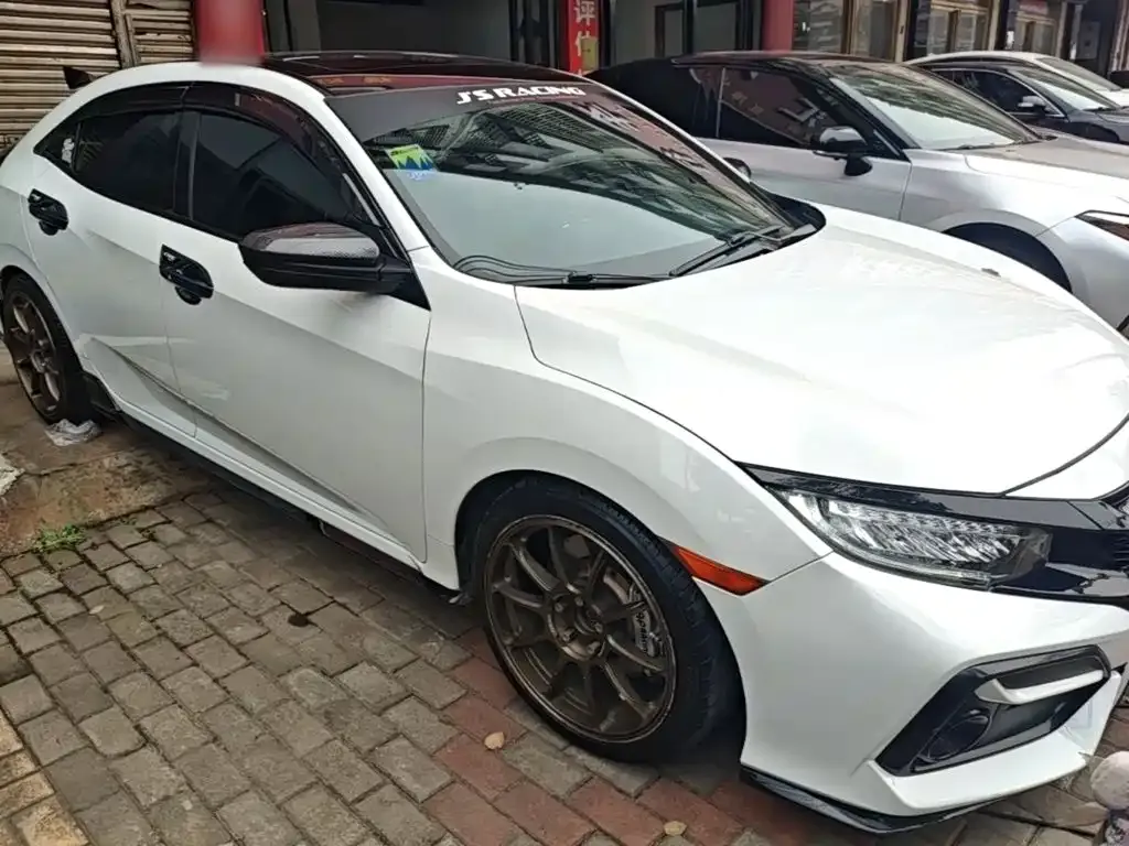 Honda Civic — фото 8