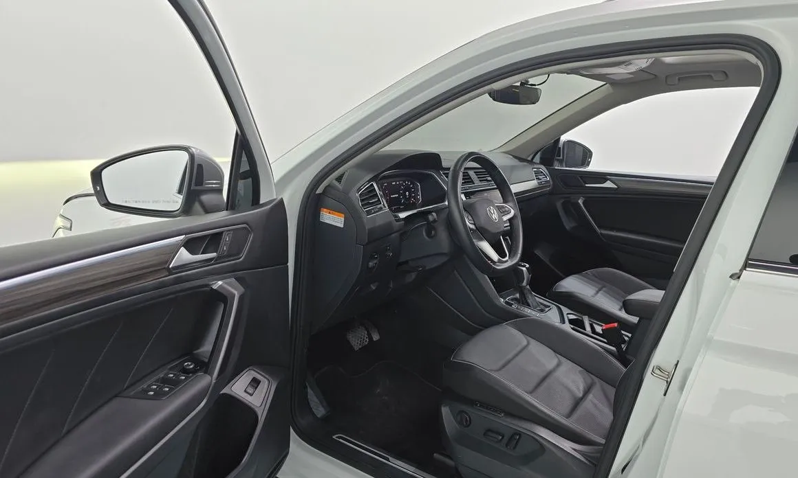 Volkswagen Tiguan — фото 2