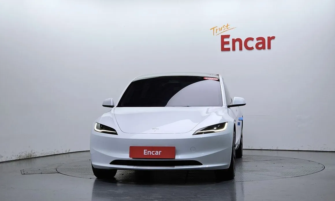 Tesla Model 3 — фото 6