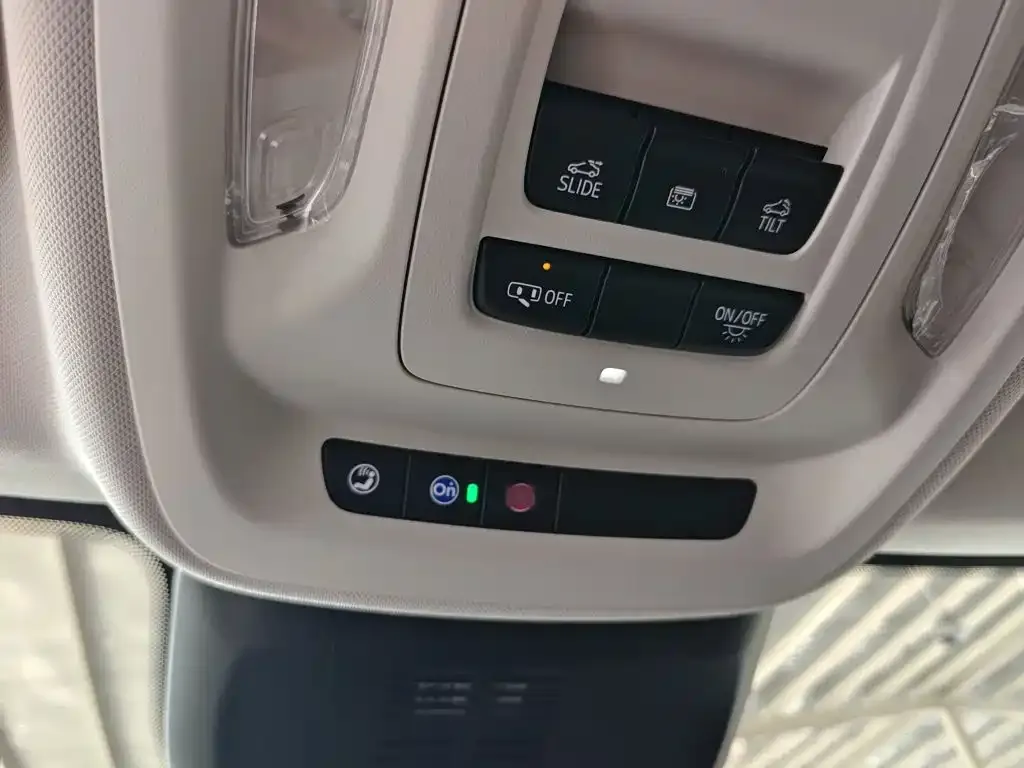 Buick Envision Plus — фото 8
