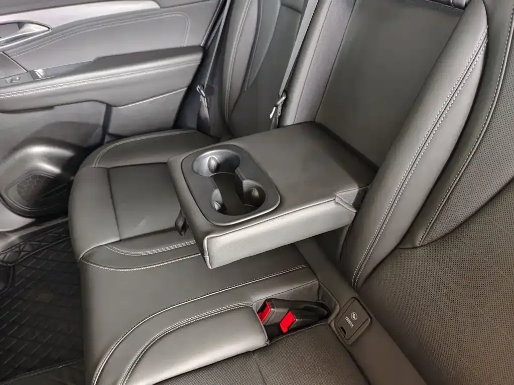 Buick Envision Plus — фото 5