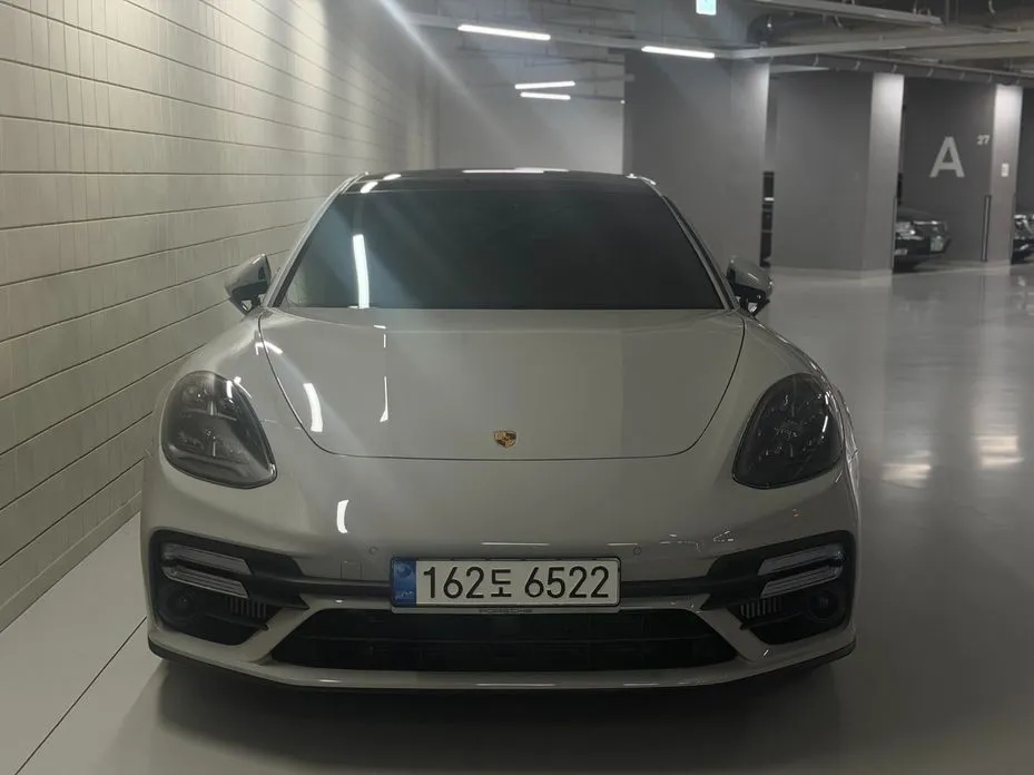Porsche Panamera — фото 1