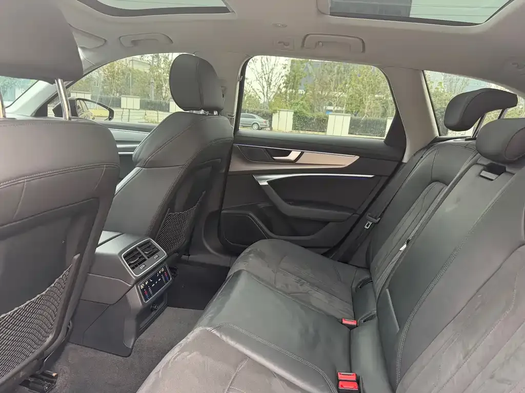 Audi A6 (Import) — фото 2