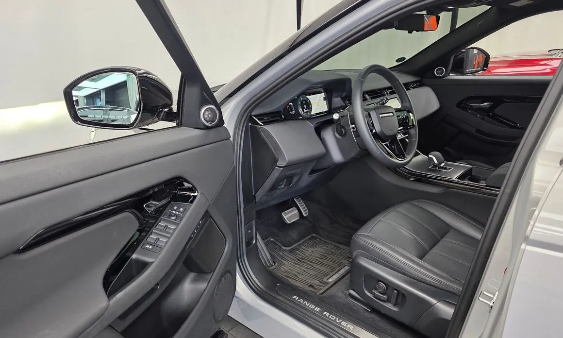 Land Rover Range Rover Evoque — фото 8