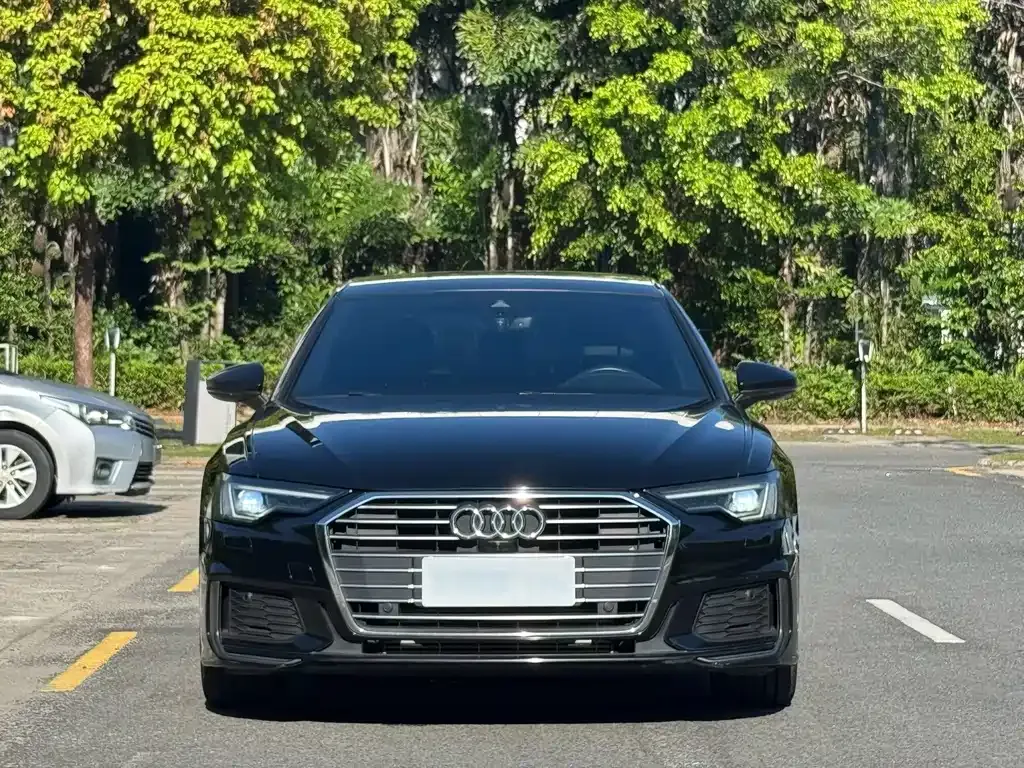 Audi A6L — фото 2