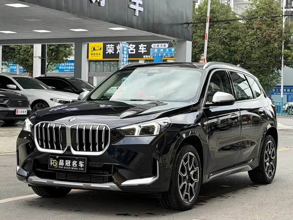 BMW X1 — фото 1