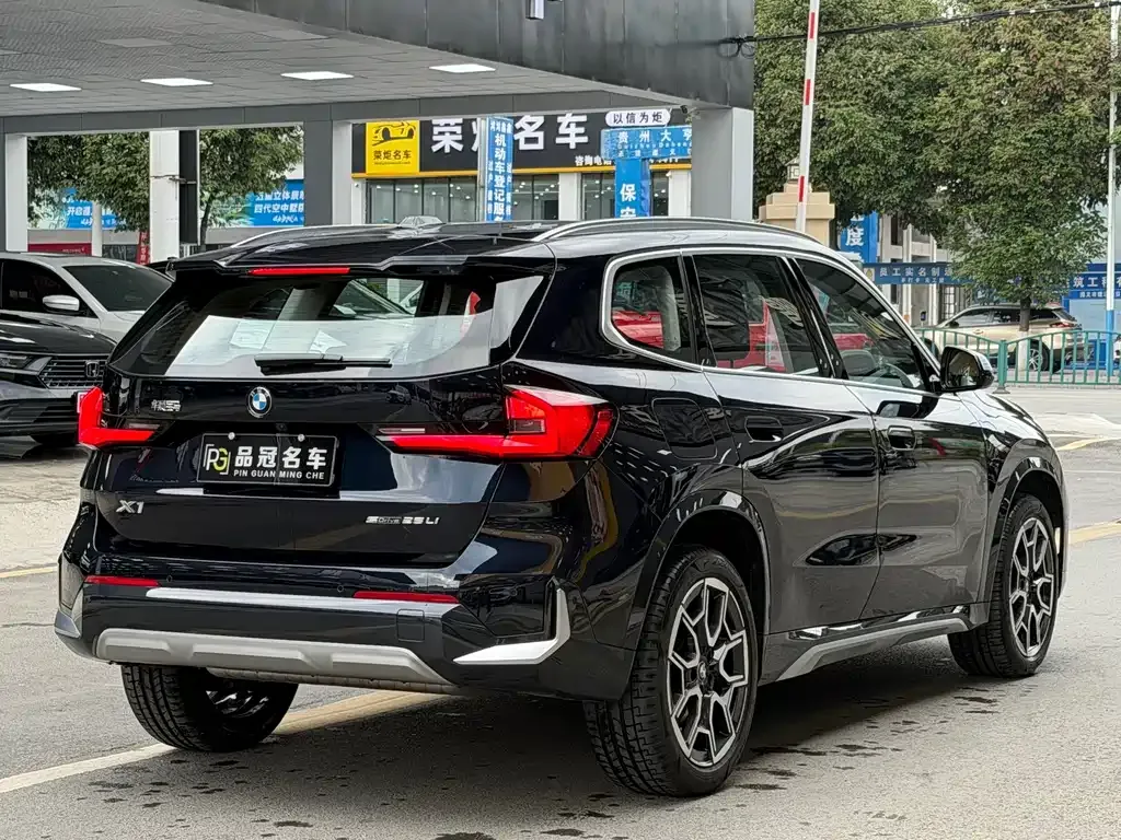 BMW X1 — фото 6