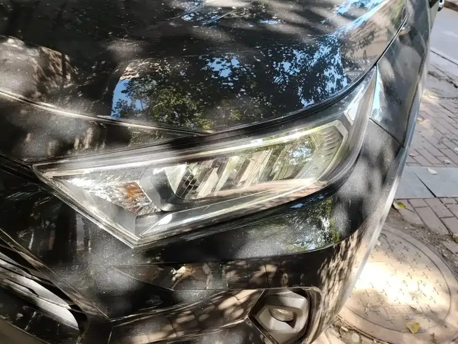 Toyota RAV4 — фото 6