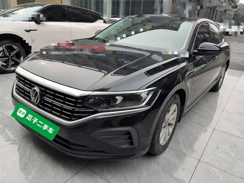 Volkswagen Passat — фото 1