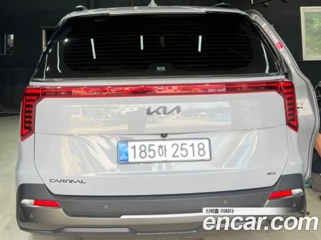 Kia Carnival — фото 3