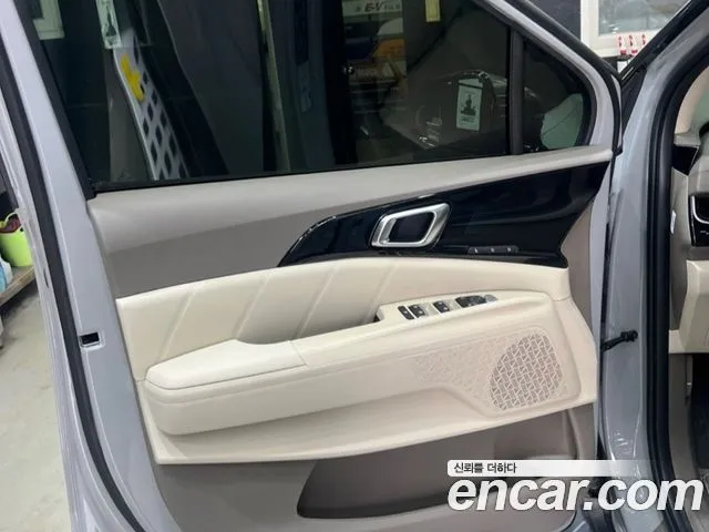 Kia Carnival — фото 2