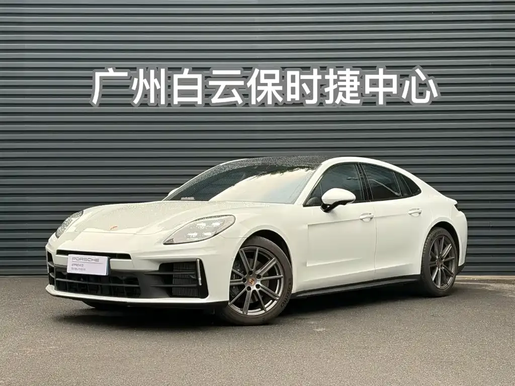 Porsche Panamera — фото 1