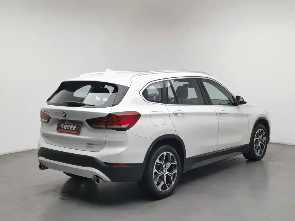 BMW X1 — фото 3