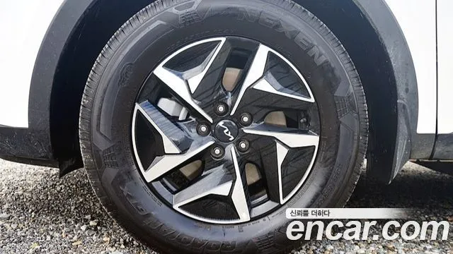 Kia Sorento — фото 6