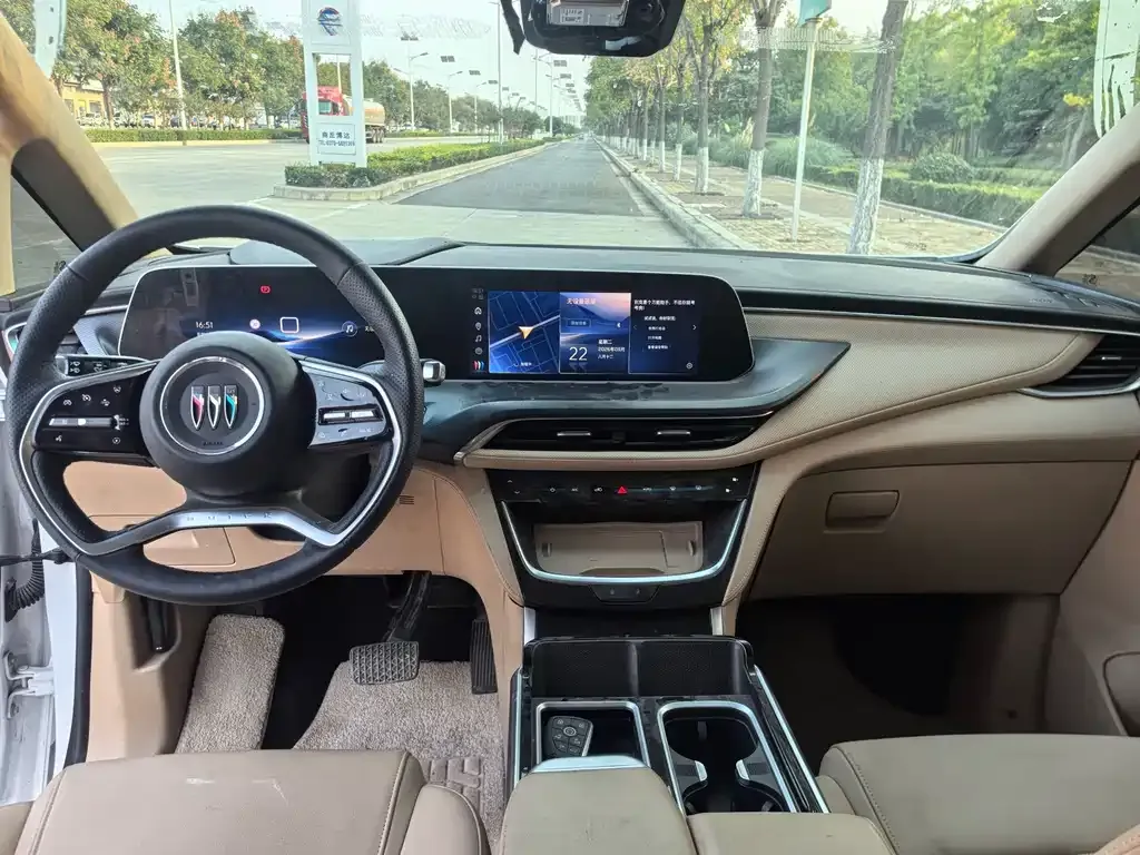 Buick GL8 Hybrid — фото 6