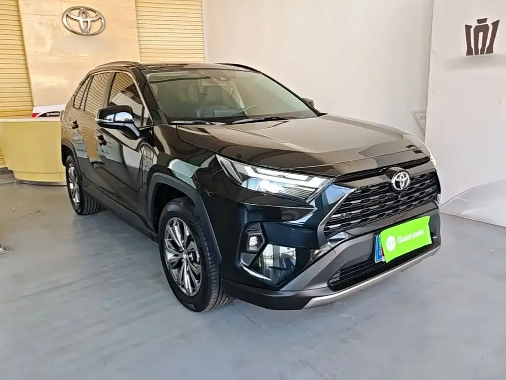 Toyota RAV4 — фото 3