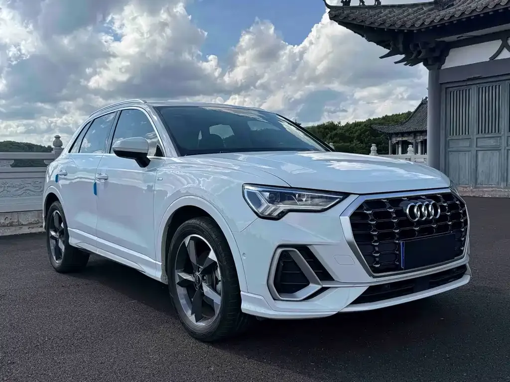 Audi Q3 — фото 5