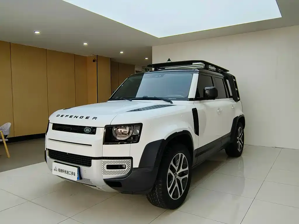 Land Rover Defender — фото 1
