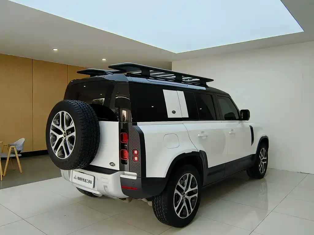 Land Rover Defender — фото 8