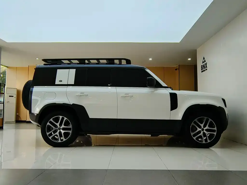 Land Rover Defender — фото 4