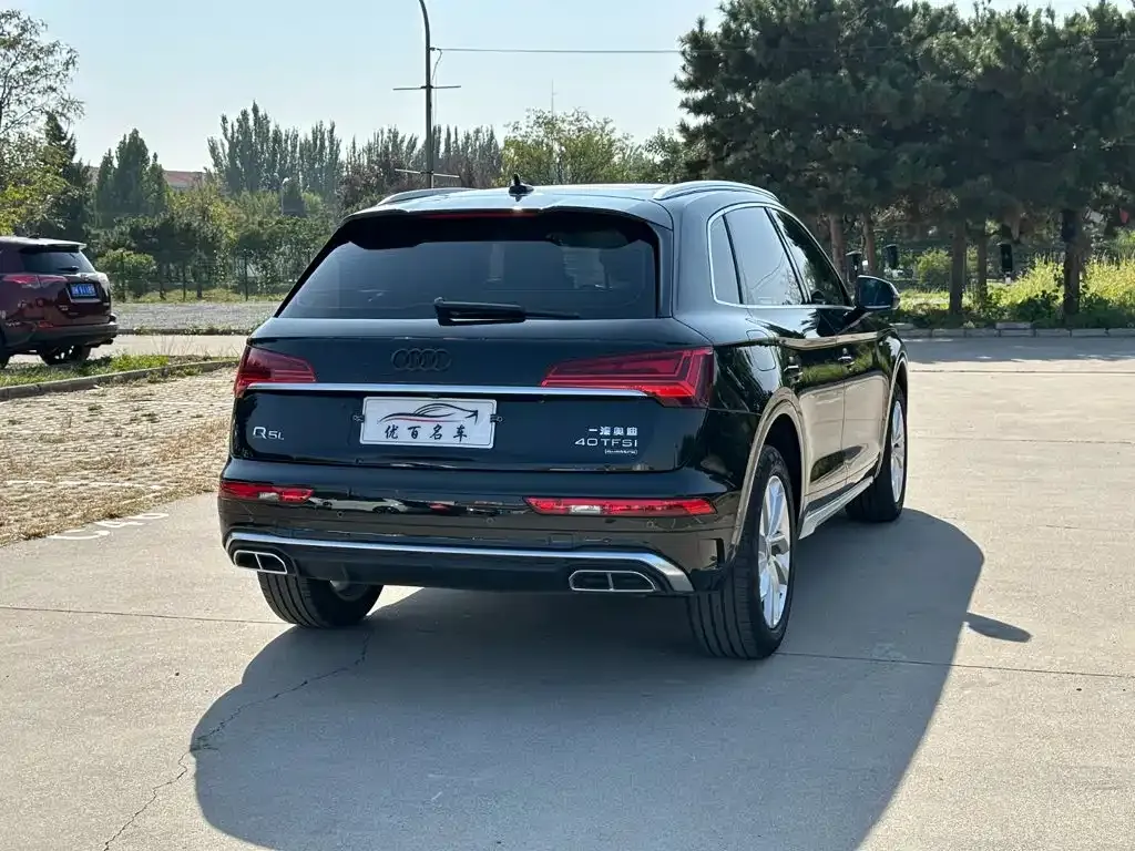 Audi Q5L — фото 2
