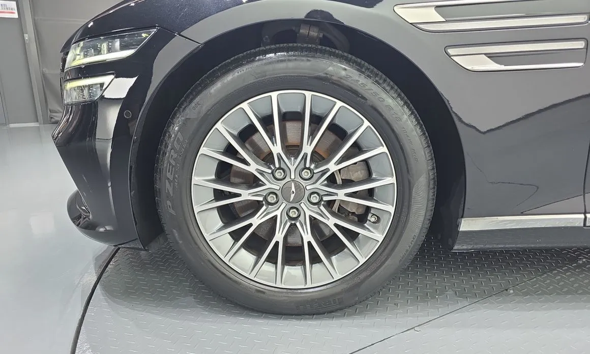 Genesis G80 — фото 10