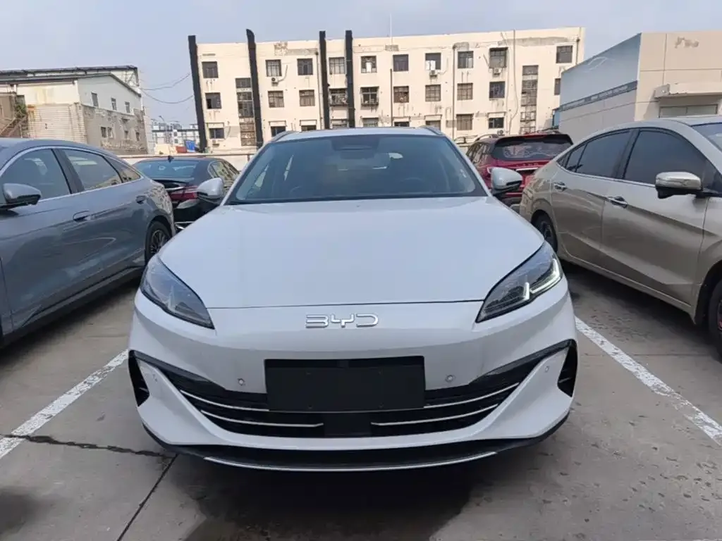 BYD Seal 06 DM-i Touring — фото 10
