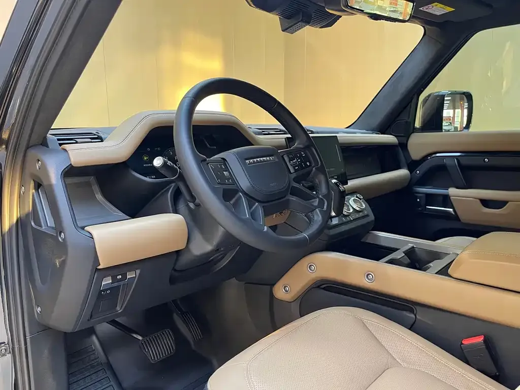 Land Rover Defender — фото 9
