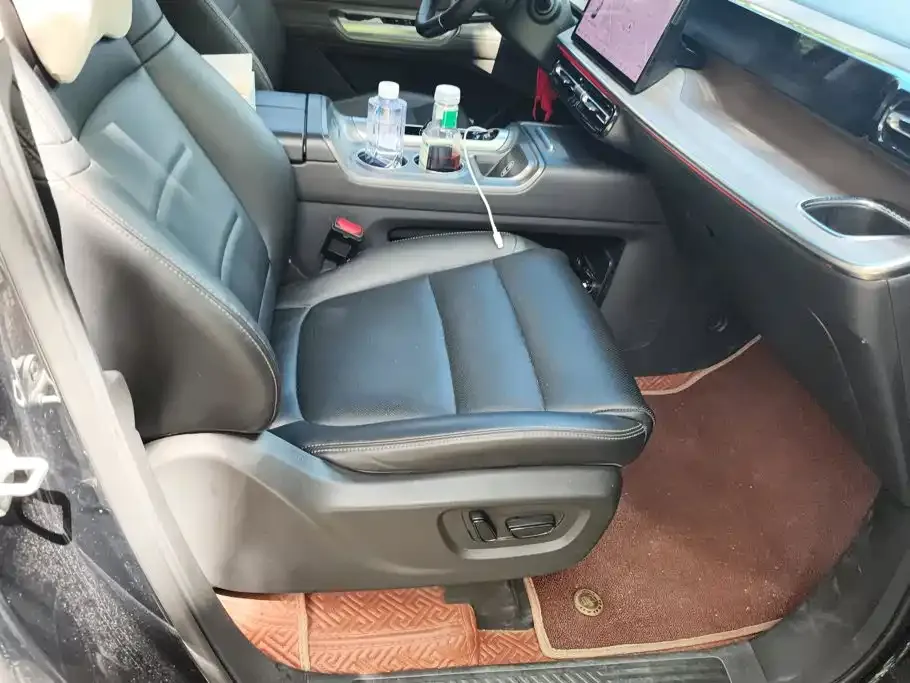 GAC Motor Trumpchi E8 — фото 3