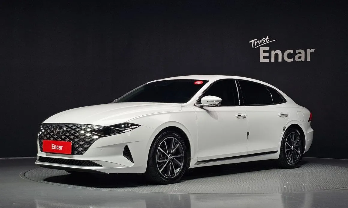 Hyundai Grandeur — фото 1