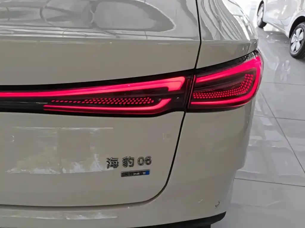 BYD Seal 06 — фото 7