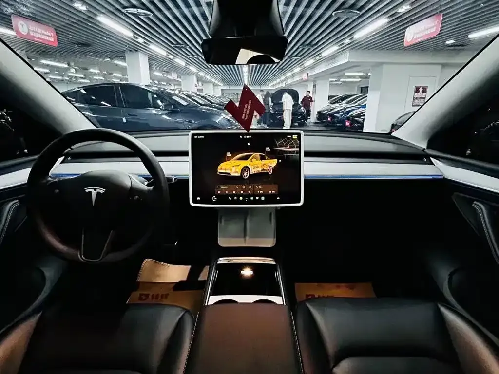 Tesla Model Y — фото 3