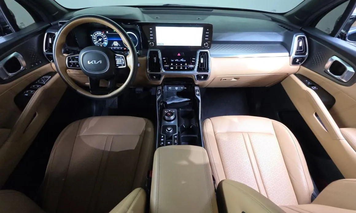 Kia Sorento — фото 8