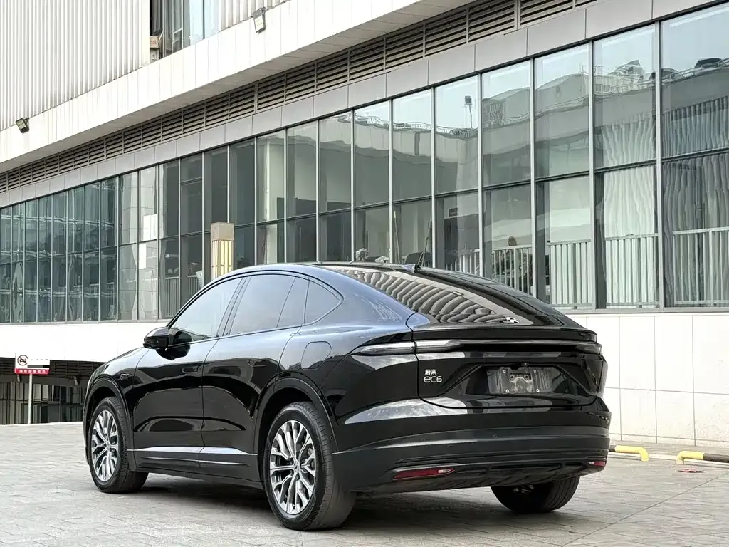 NIO EC6 — фото 8