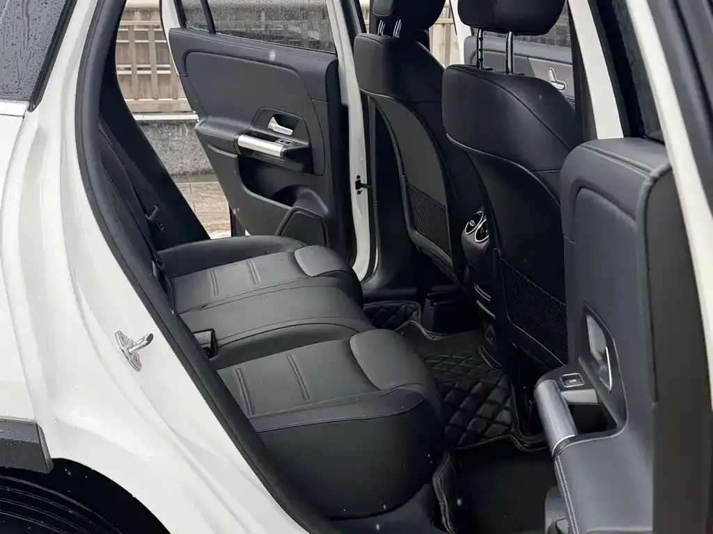 Mercedes-Benz GLA — фото 4
