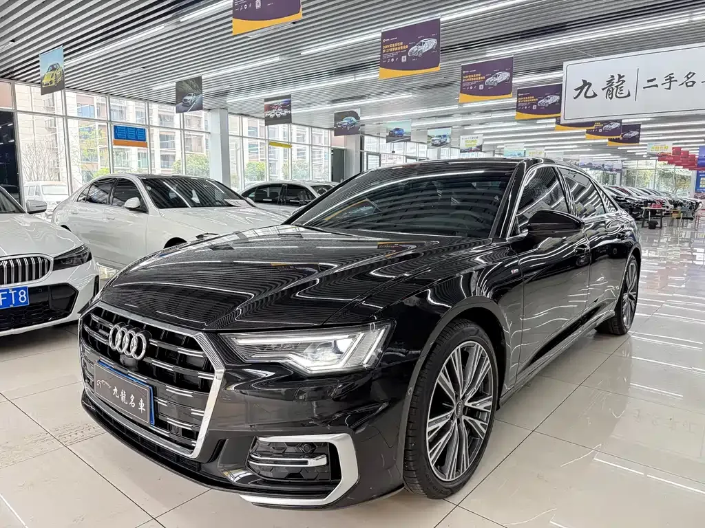 Audi A6L — фото 1