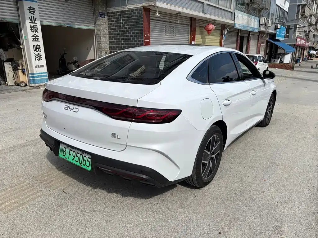 BYD Qin L — фото 7