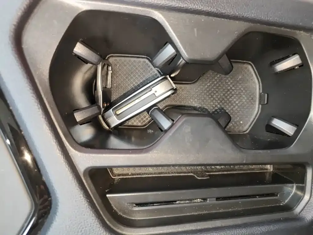 Volkswagen Tharu — фото 3