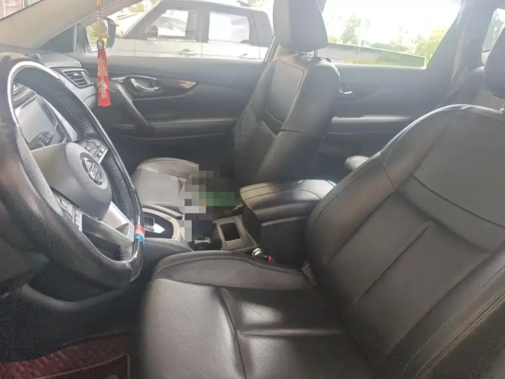 Nissan X-Trail — фото 10