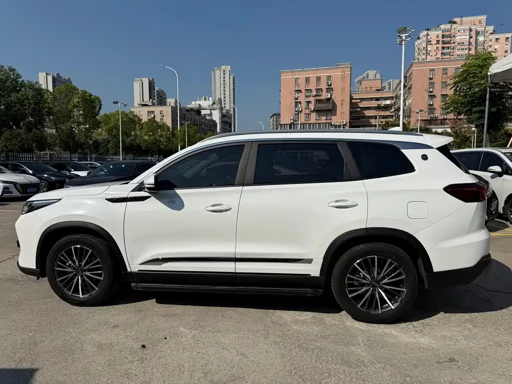 Chery Tiggo 8 PRO — фото 7